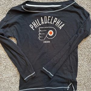Women’s Philadelphia Flyers shirt